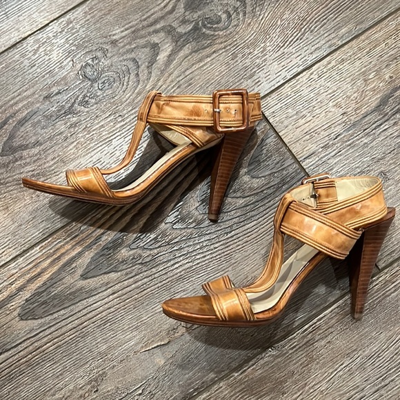 EUC Max Studio leather strappy heels - Picture 7 of 7